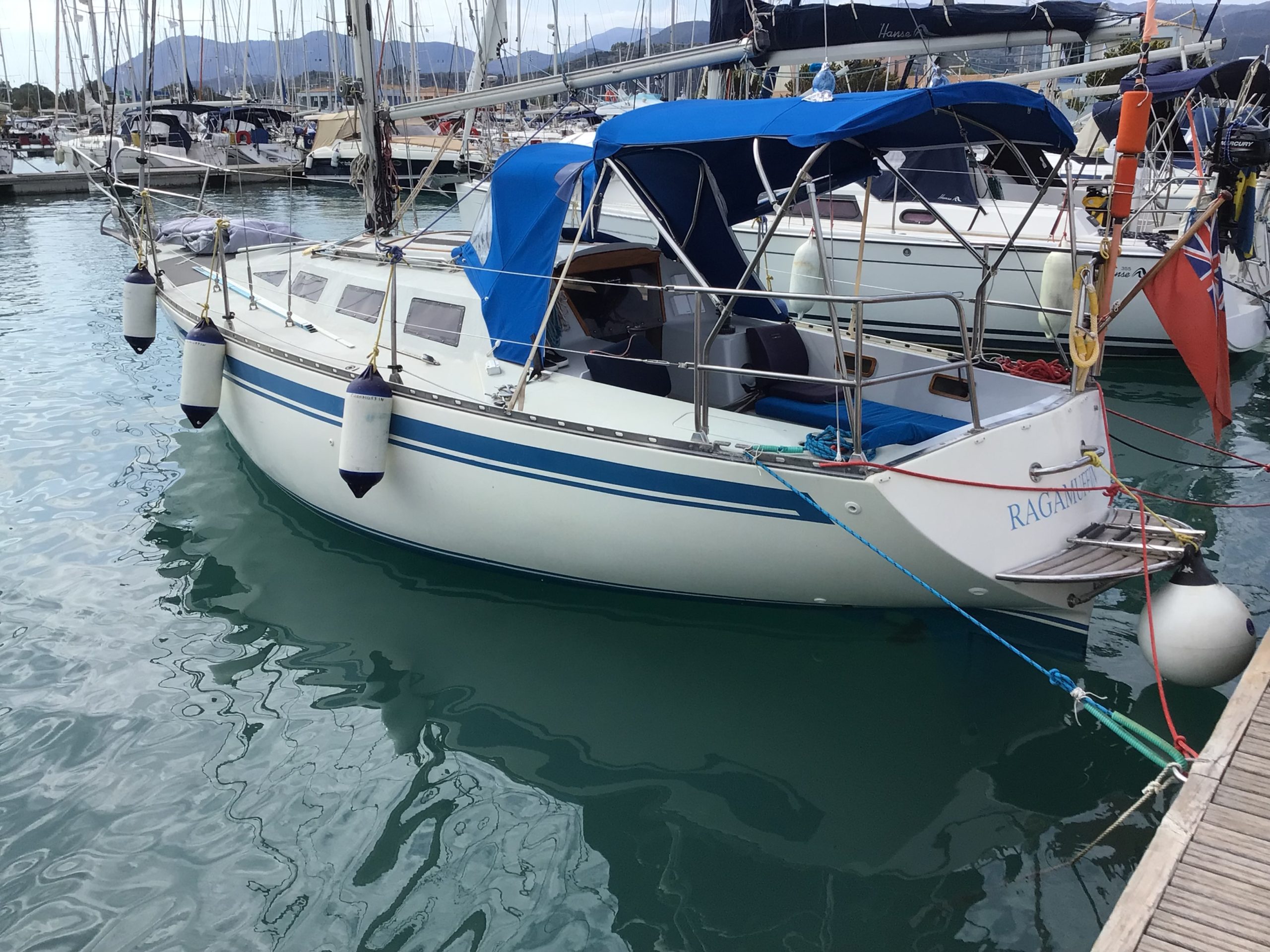 1982 Everitt 29