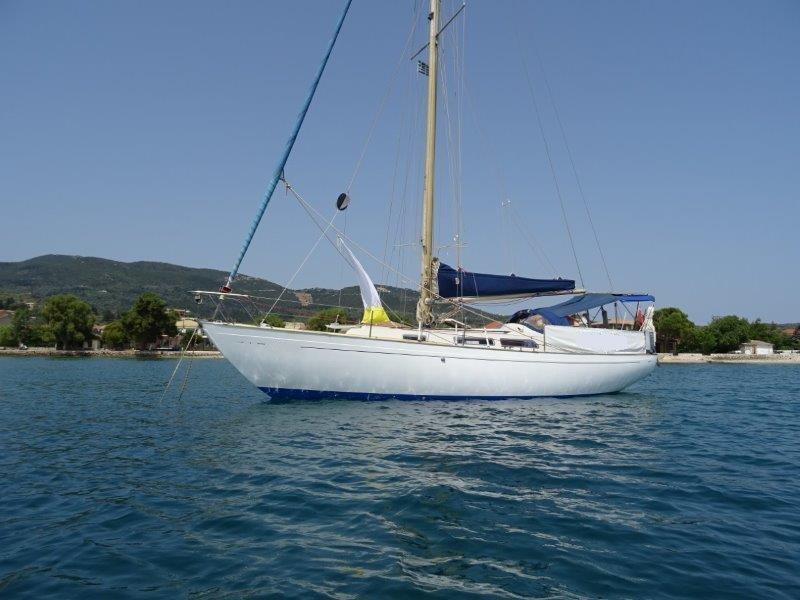 nicholson 35 yacht review